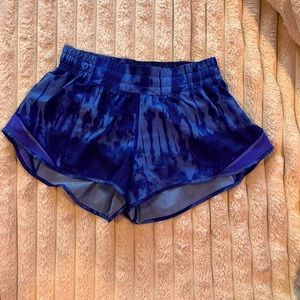 Lululemon shorts size 6